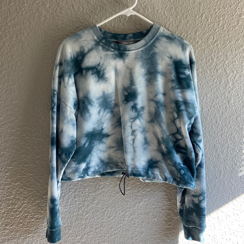 Adjustable crop top sweater